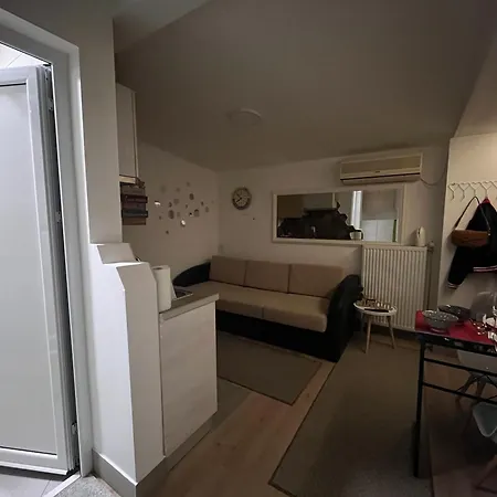 Lägenhet Nilton 2 Apartmans Ni