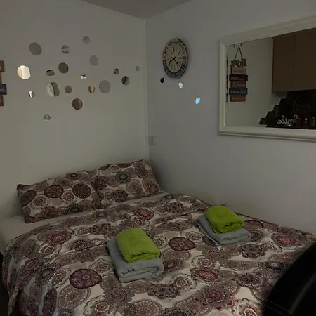 Lägenhet Nilton 2 Apartmans Ni