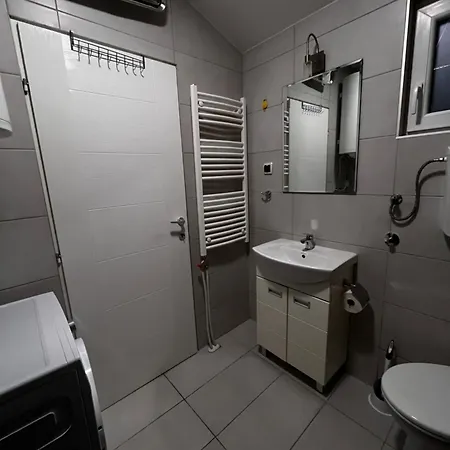 Nilton 2 Apartmans Apartamento