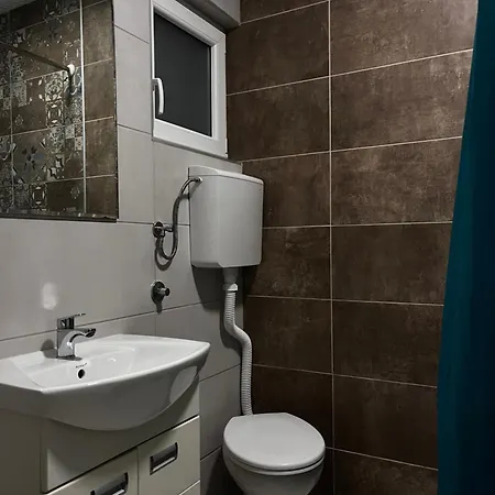 Nilton 2 Apartmans Ni